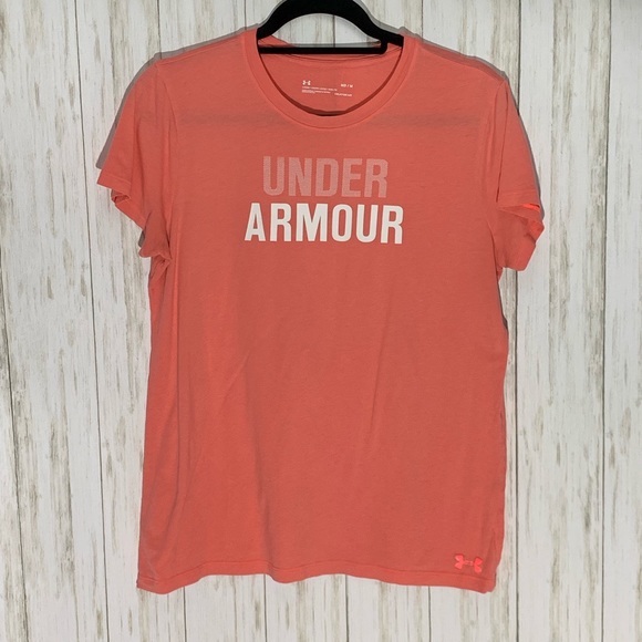 Under Armour Tops - Under Armour Graphic T-Shirt